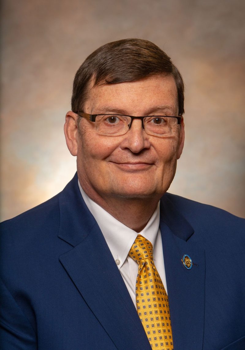Mark Hussey head shot, takes Vice Chancellor leadership and of College of Agriculture and Life Sciences and 